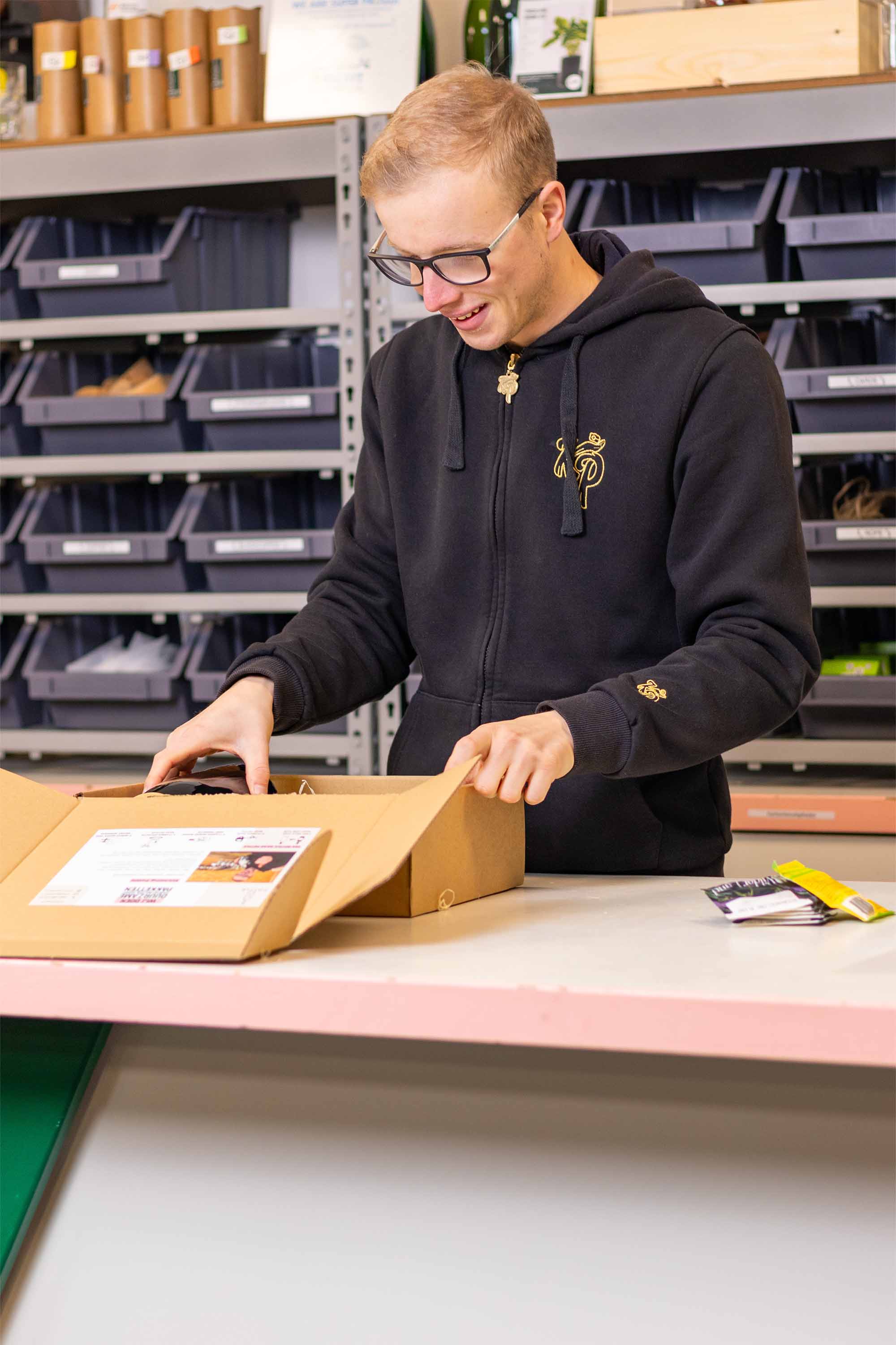 Duurzame cadeaupakketten van Cycle-Up worden sociaal verpakt