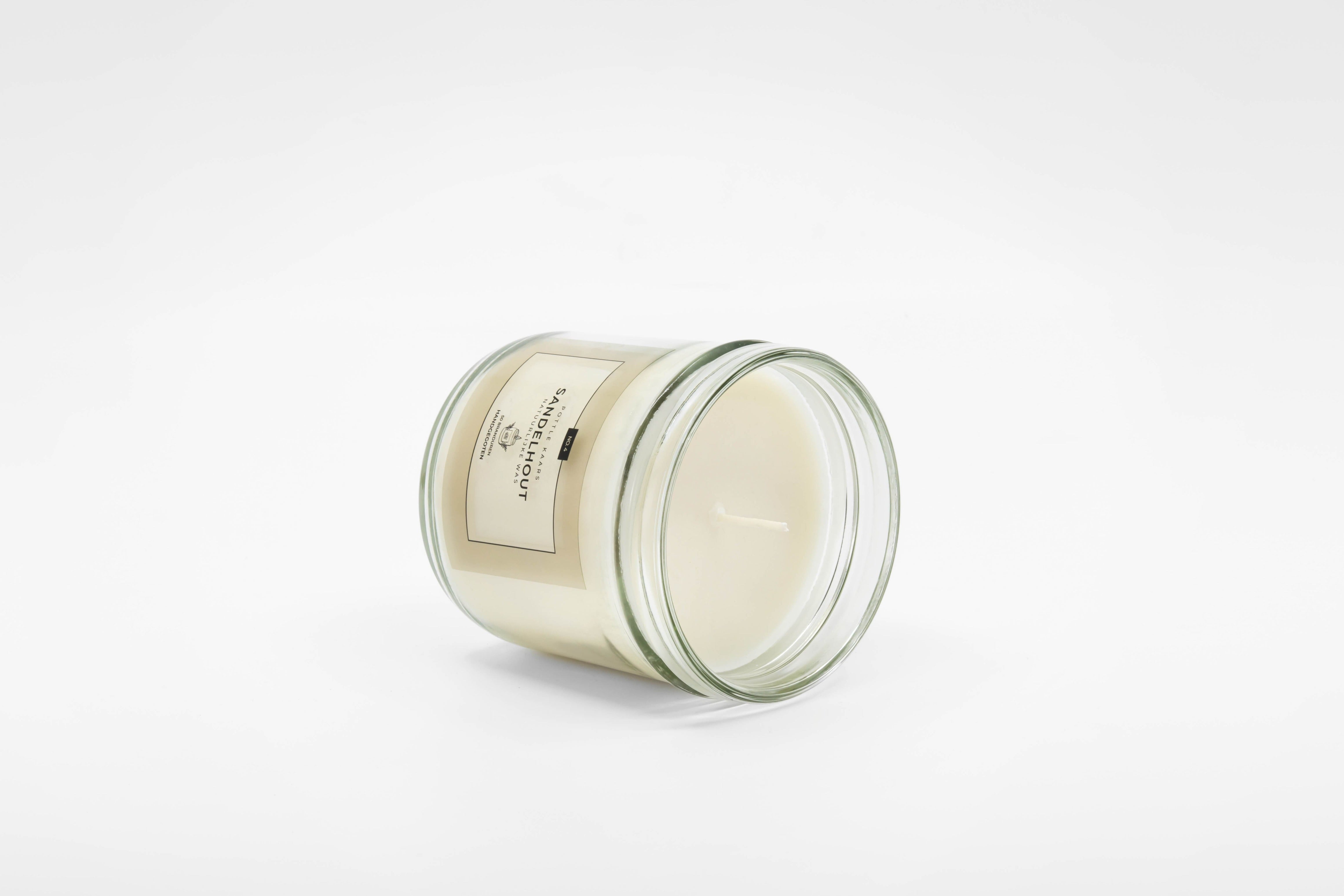 Shop nu een duurzame kaars gemaakt met liefde. Een ideaal cadeau op de dag van de medewerker