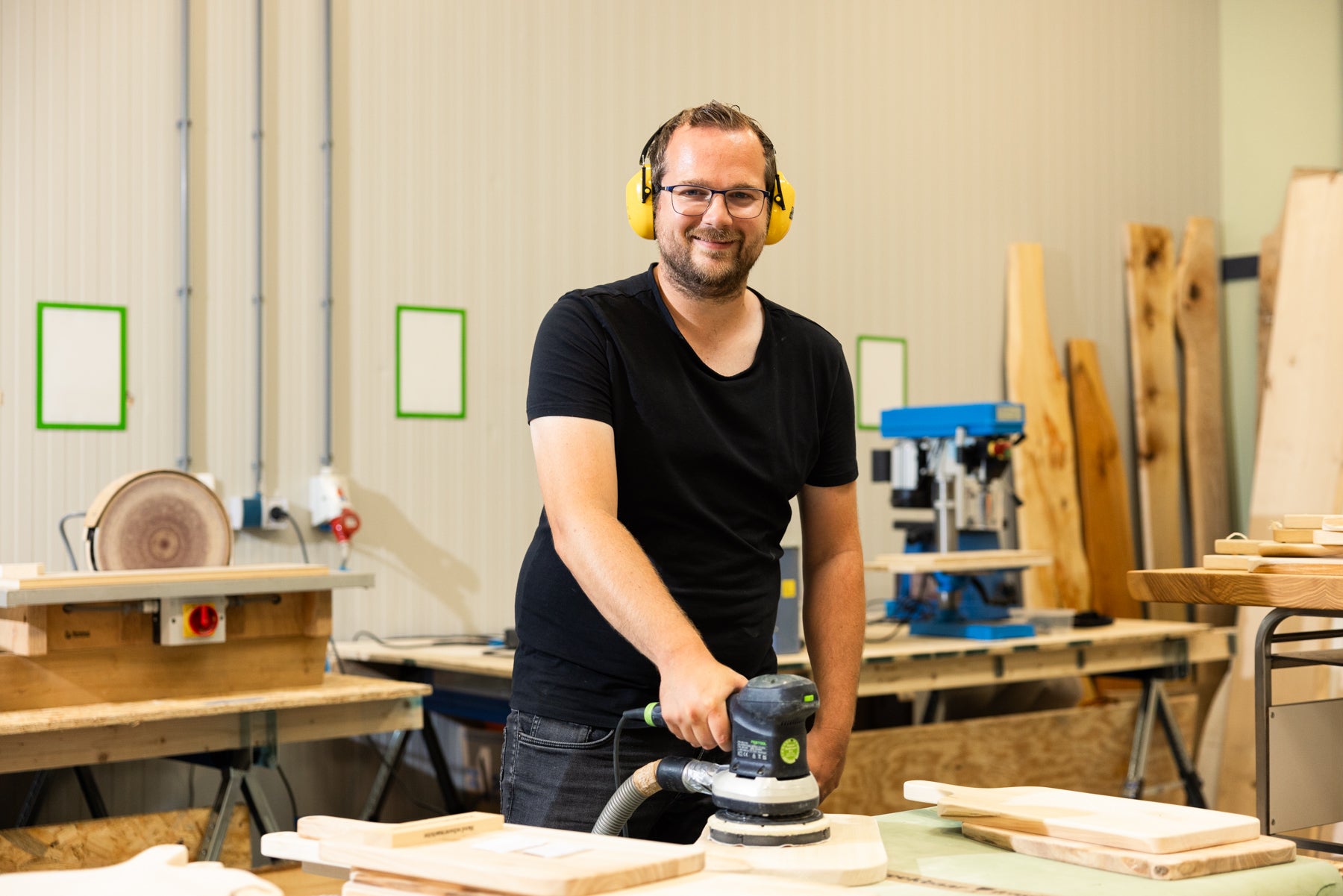 Duurzaam kerstpakket met gerecyclede producten en sociale impact, samengesteld door Cycle-Up