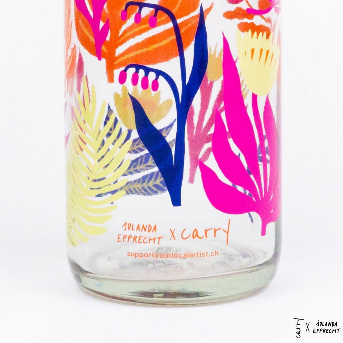 Onderkant van de drinkfles Botanic Garden met het carry-logo