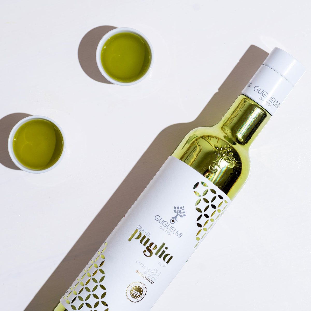Biologische olijfolie Puglia IGP van Guglielmi, close-up