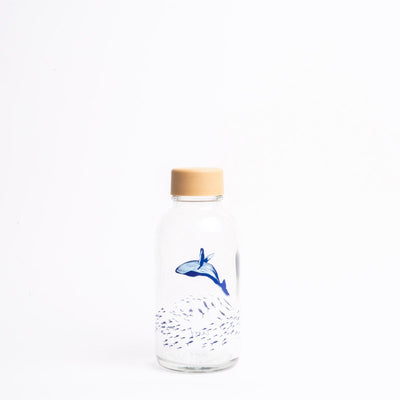 Glazen drinkfles Ocean Lover van 0,4 liter met walvis en school vissen