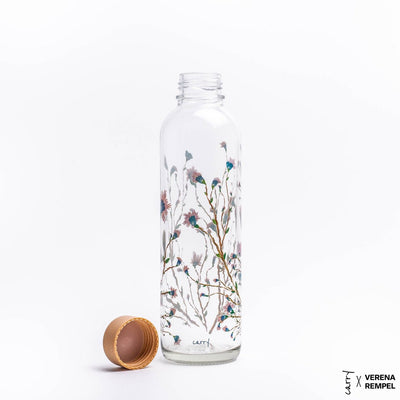 Drinkfles Hanami, open, met de dop ernaast