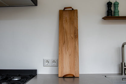 Borrelplank met leren handvaten beuken (69 x 19cm)