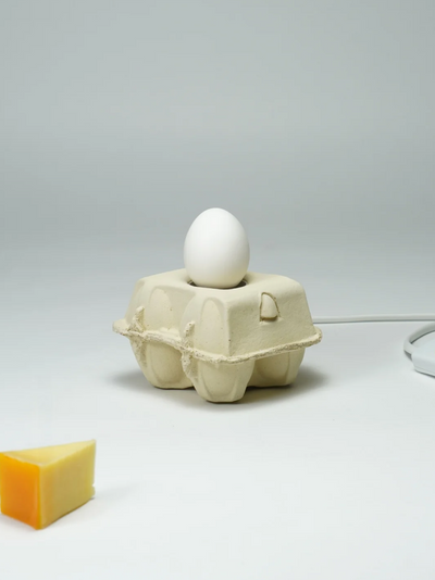 Eierdooslamp Corn met een witte Egglamp, uit