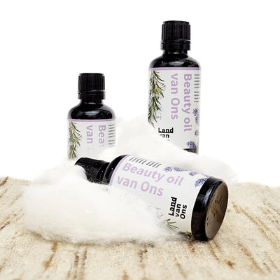Flesjes Beauty Oil van Land van Ons, huidolie van 50 ml