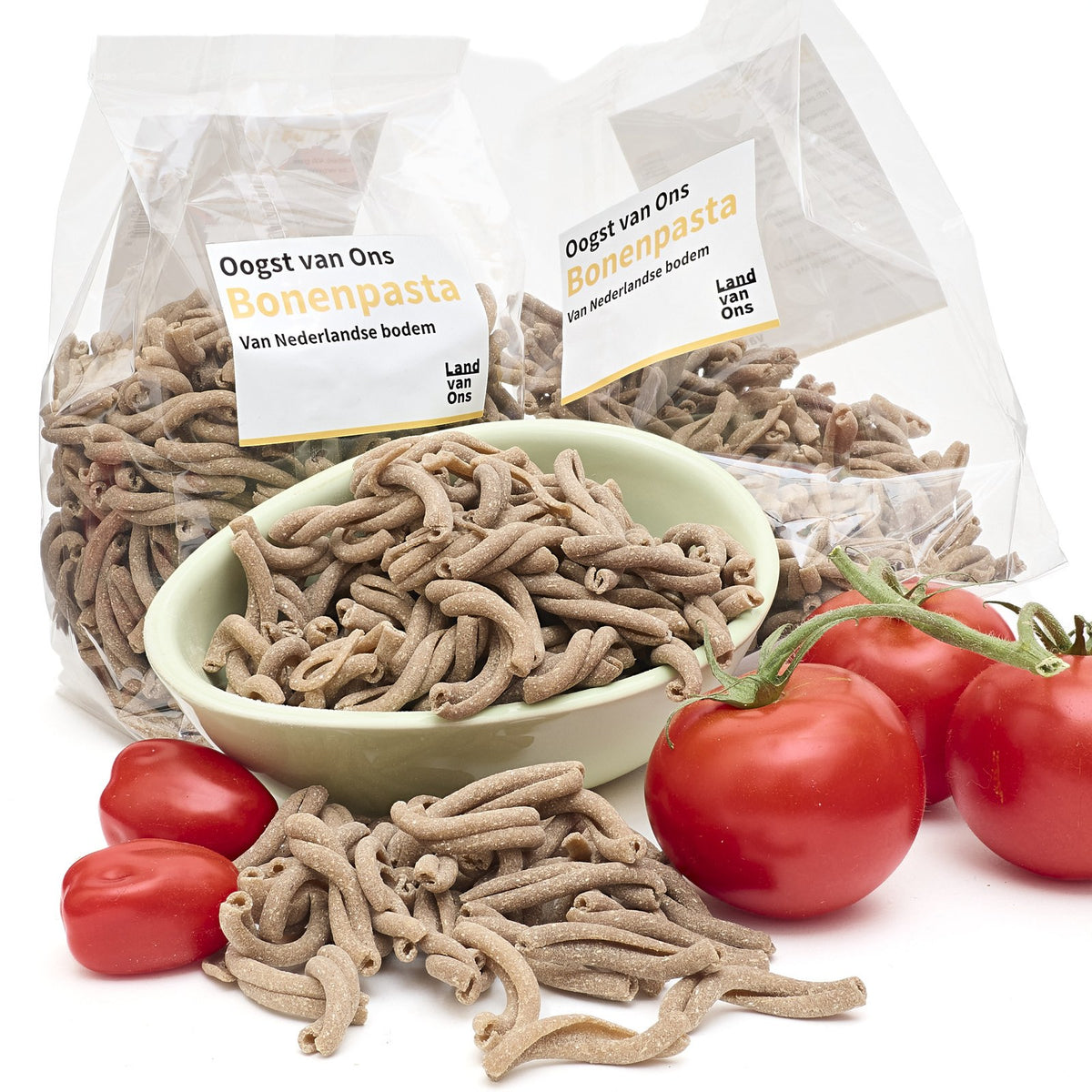 Schaal bonenpasta van Land van Ons met tomaten
