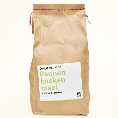Papieren zak viergranen pannenkoekenmeel van Land van Ons